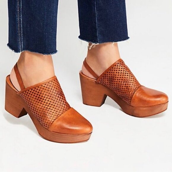 Free People Logan Perforated Clogs shoes 38 brown leather platform tan - Picture 1 of 9